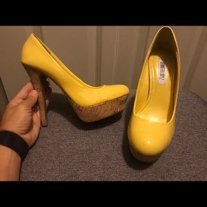 Jennifer Lopez platforms